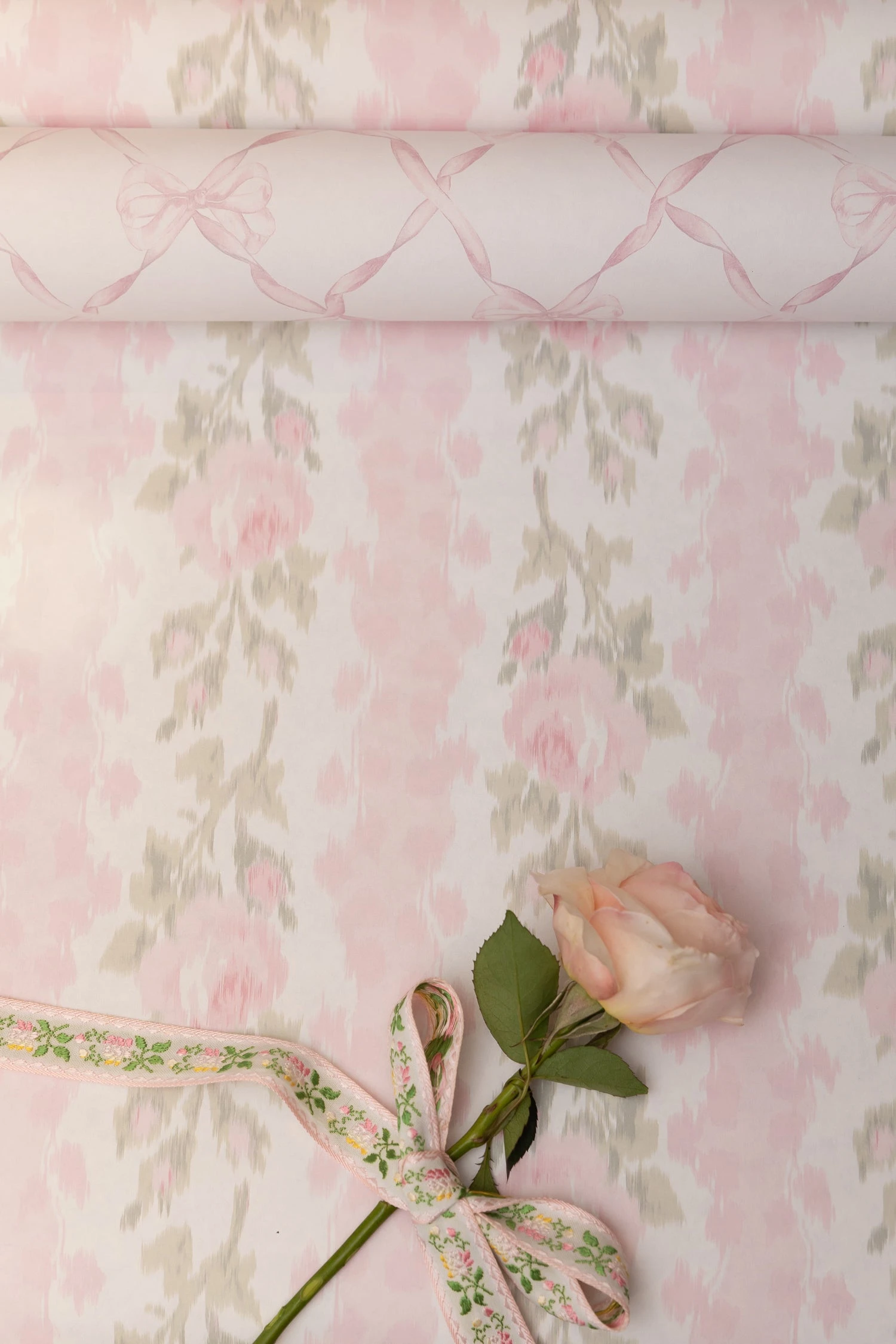 LoveShackFancy Blooming Heirloom Wallpaper 1 LoveShackFancy Blooming Heirloom Wallpaper