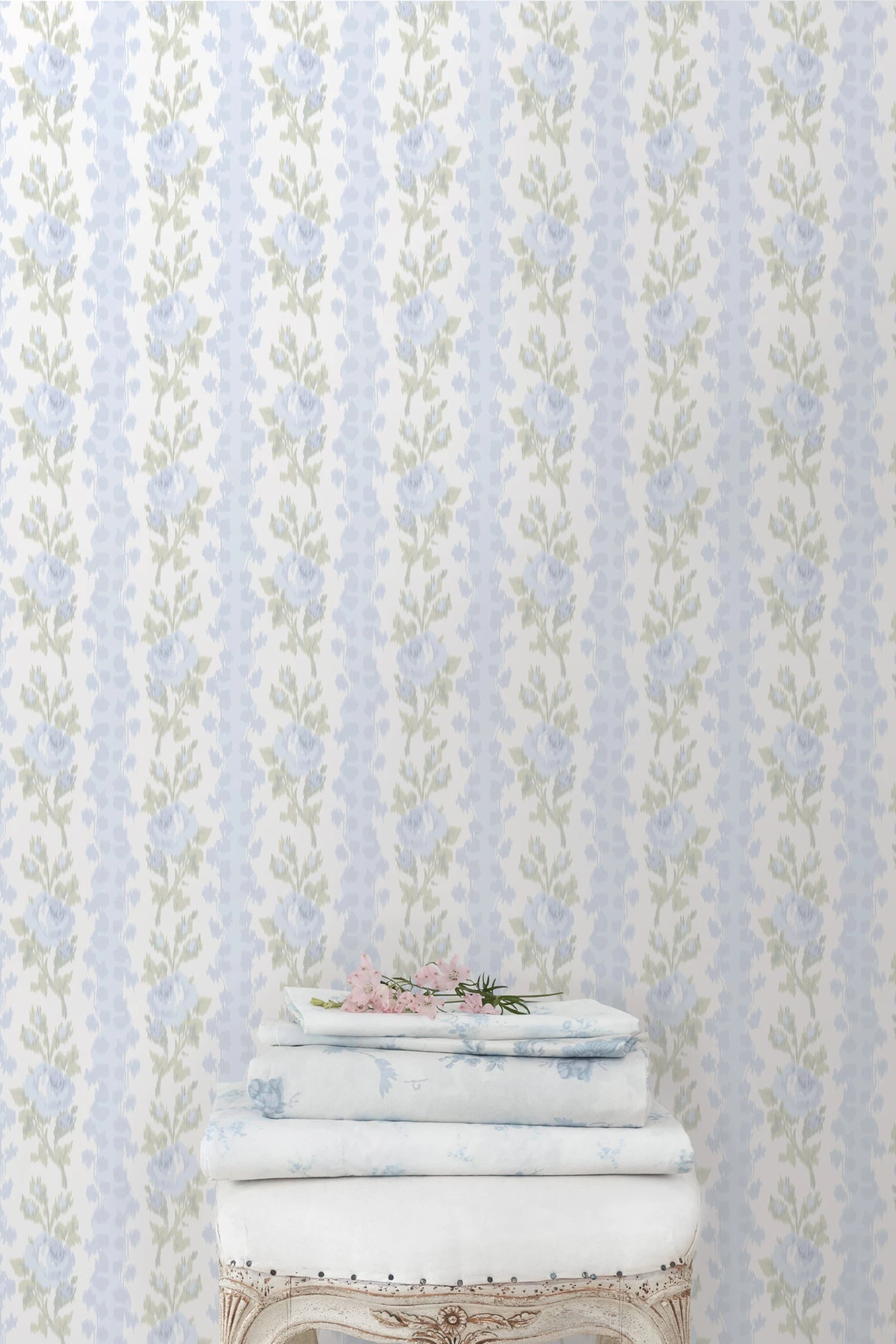 LoveShackFancy Blooming Heirloom Wallpaper 6 LoveShackFancy Blooming Heirloom Wallpaper