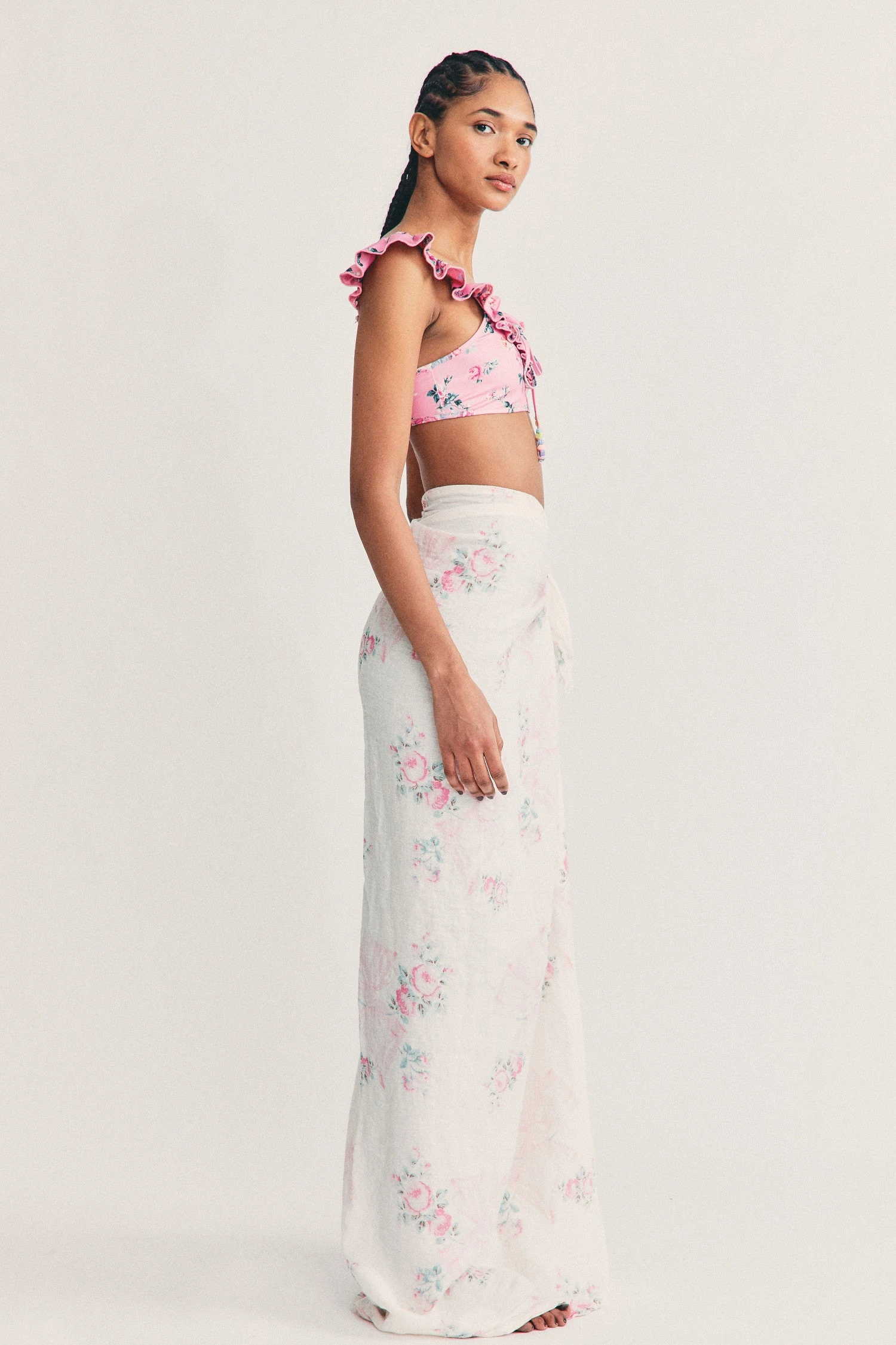 LoveShackFancy Pool Rosa Beaux Linen Beach Throw 5 LoveShackFancy Pool Rosa Beaux Linen Beach Throw